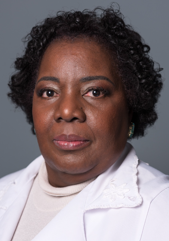 Dra. Simone Evaristo